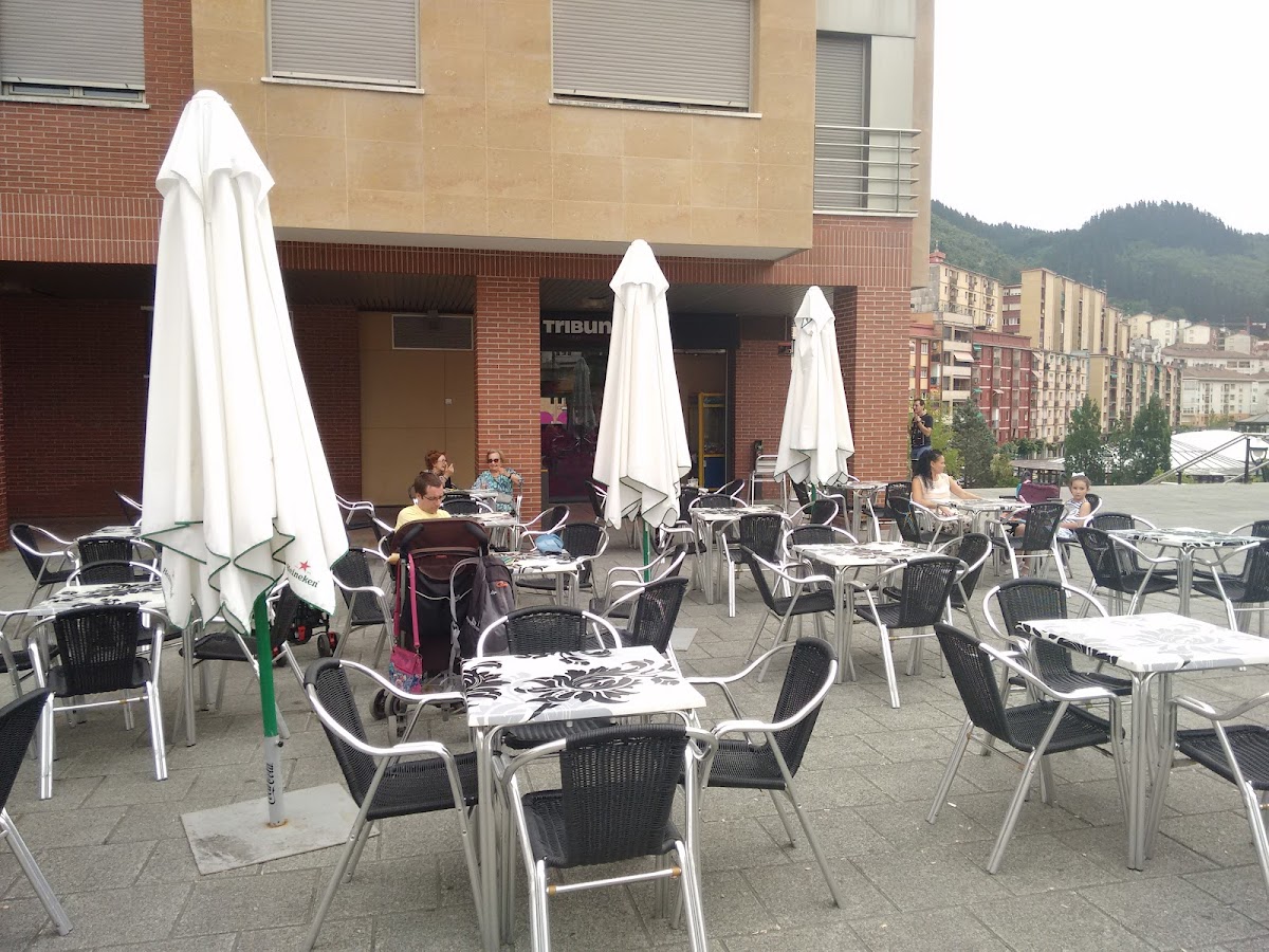 Cafe Restaurante Tribuna